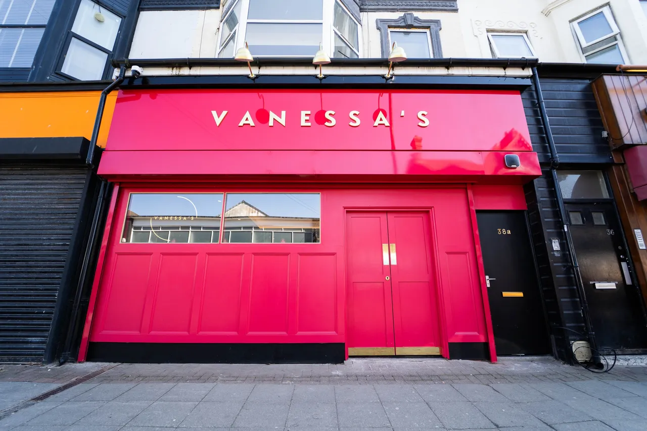 vanessa's bar waterloo